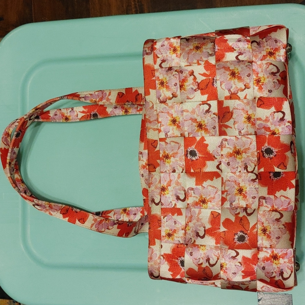 Harvey's Floral Bag